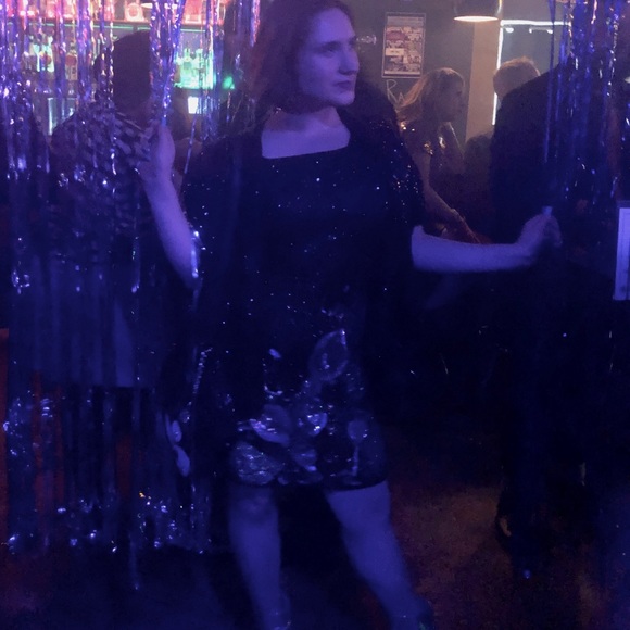 Meet your Posher, Danielle - Picture 4 of 4